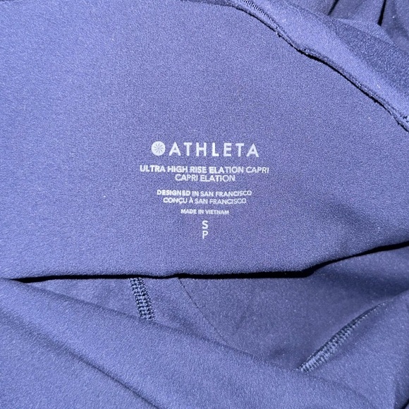 Athleta Elation Ultra High Rise Back Pocket Buttery Soft Capri in Navy Sz S - Picture 8 of 13